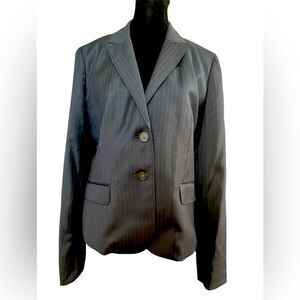 J. CREW CROPPED NAVY WOOL PINSTRIPED BLAZER SIZE 12 TALL